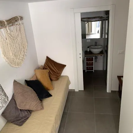 Metroloft Alojamento de Acomodação e Pequeno-almoço Bolonha