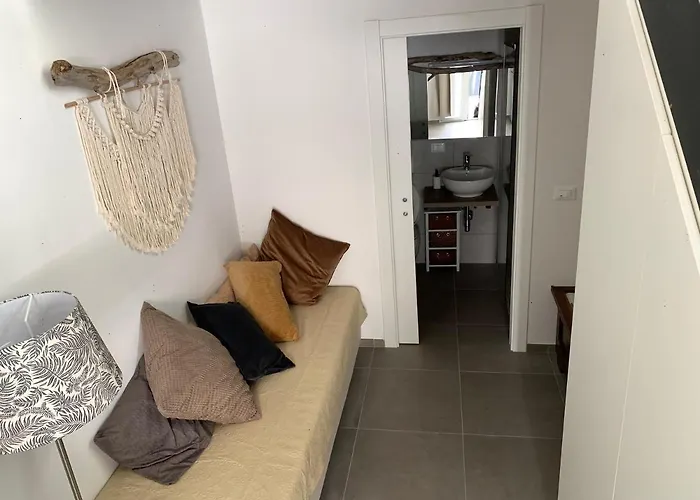 Metroloft לינה וארוחת בוקר בולוניה