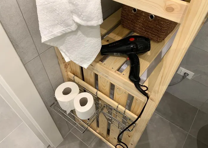 Metroloft לינה וארוחת בוקר בולוניה