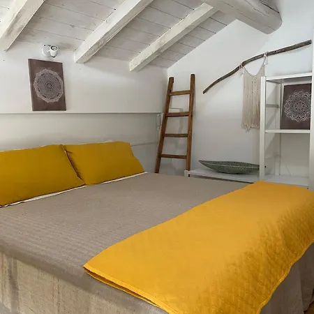 Metroloft Bed and breakfast