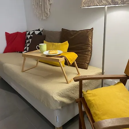 Metroloft Bed and breakfast
