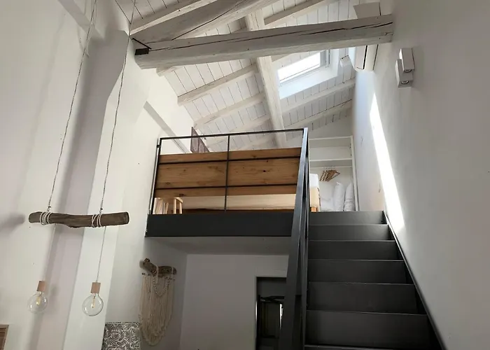 Metroloft 3*